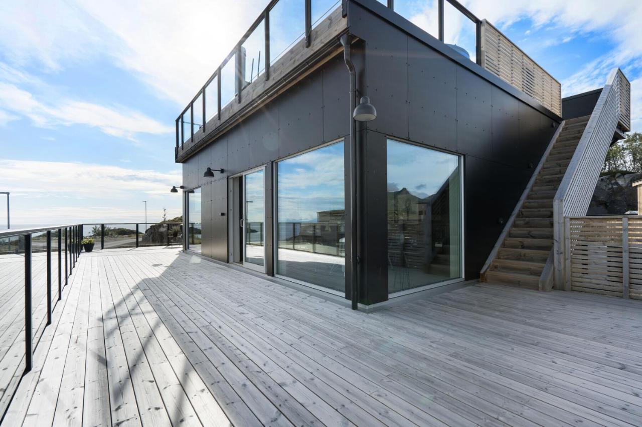 Nydelig Moderne Villa Med Fantastisk Beliggenhet. Kabelvåg Dış mekan fotoğraf